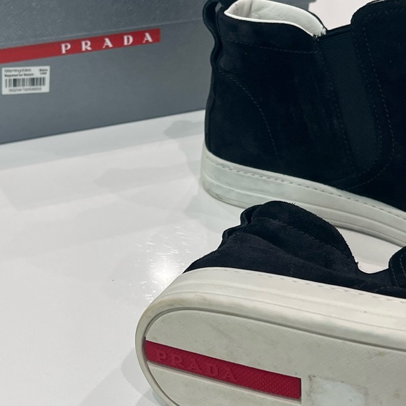 Suede Prada booties. Gently worn a few times. 361/2 eu - Picture 3 of 9